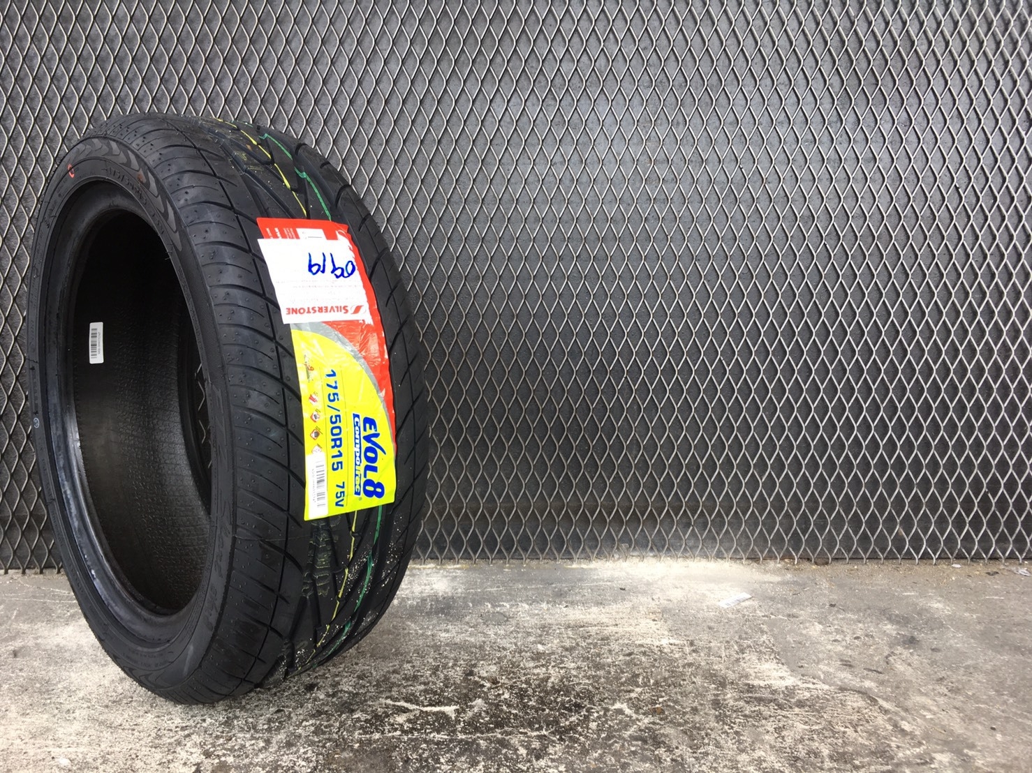 SILVERSTONE EVO-L8 175/50-15 ราคาใหม่ ปี19