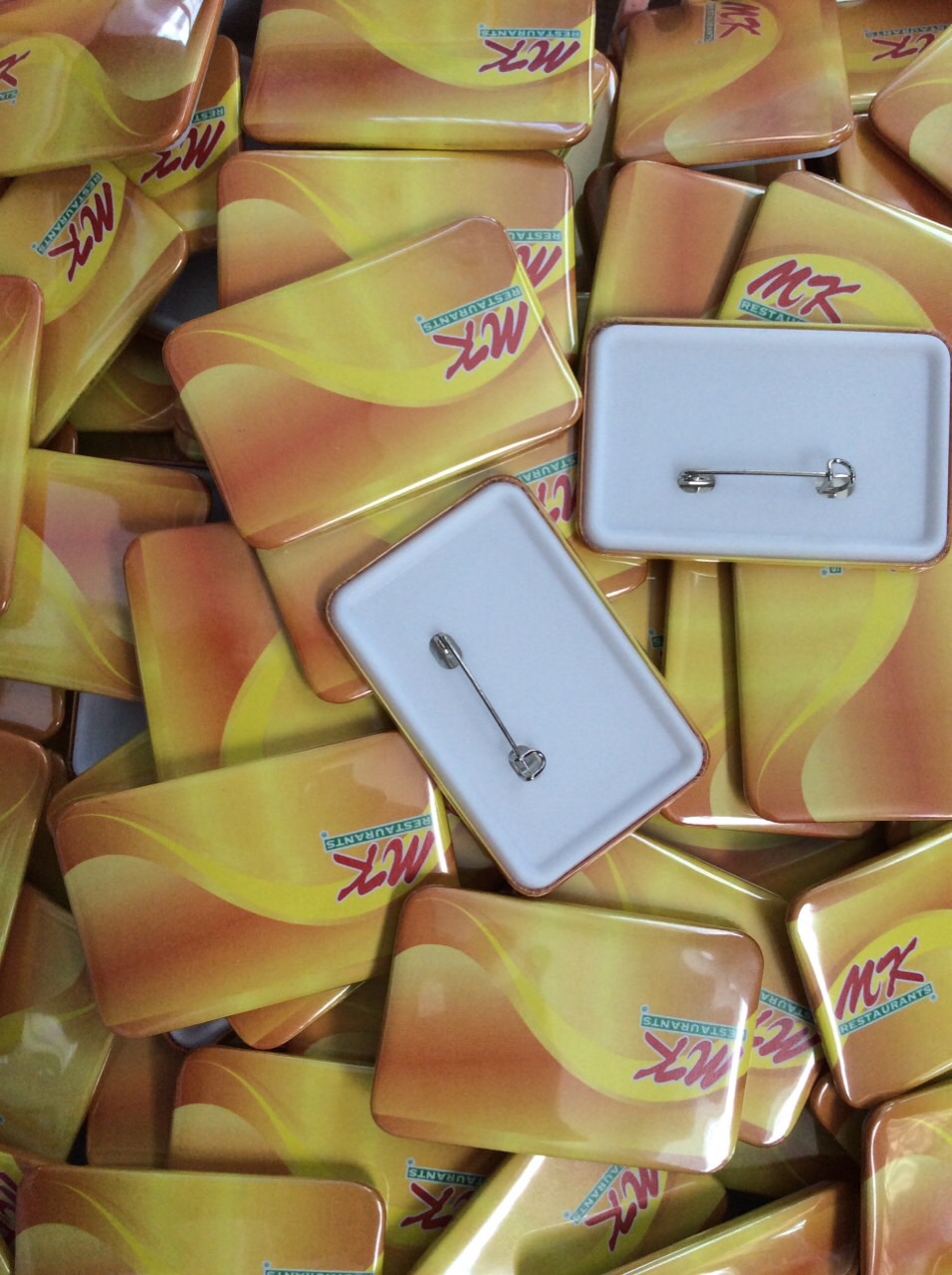 เข็มกลัดสี่เหลี่ยมผืนผ้า รับทําเข็มกลัดสี่เหลี่ยผืนผ้า