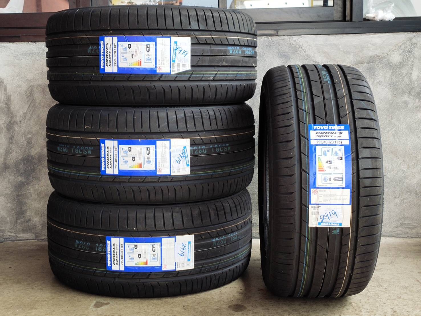TOYO PROXES SPORT SUV 295/40R20 MADE IN JAPAN