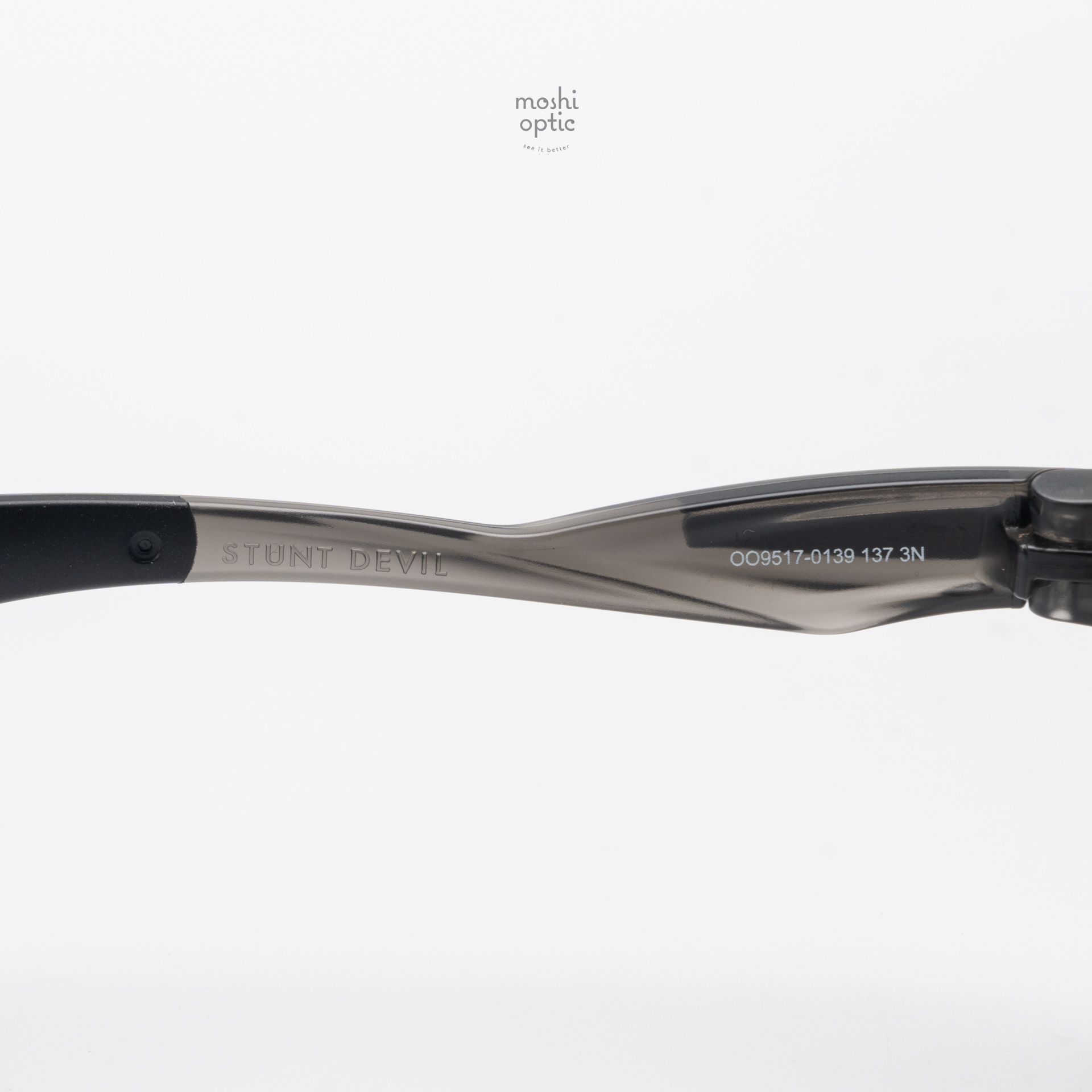 OAKLEY STUNT DEVIL OO9517-01 Grey Smoke Prizm Black