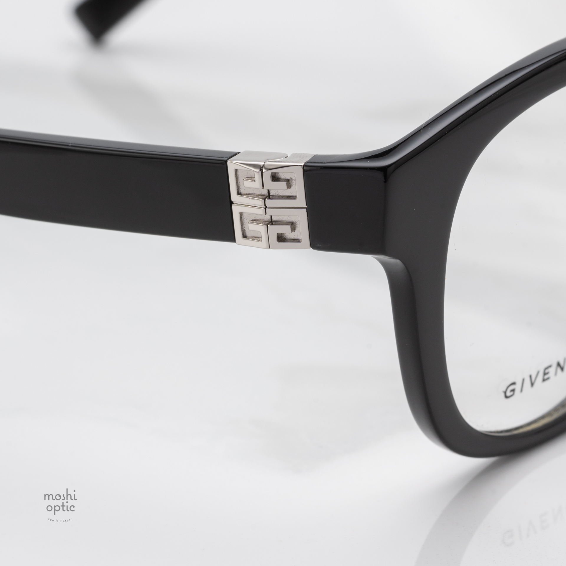 แว่นสายตา Givenchy GV50075F 001