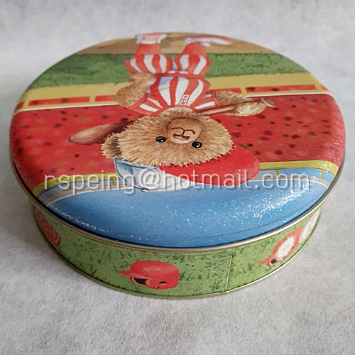 กล่องขนมคุ้กกี้ Jenny Bakery Hong Kong ลาย Roger Bear the Famous Baseball Player