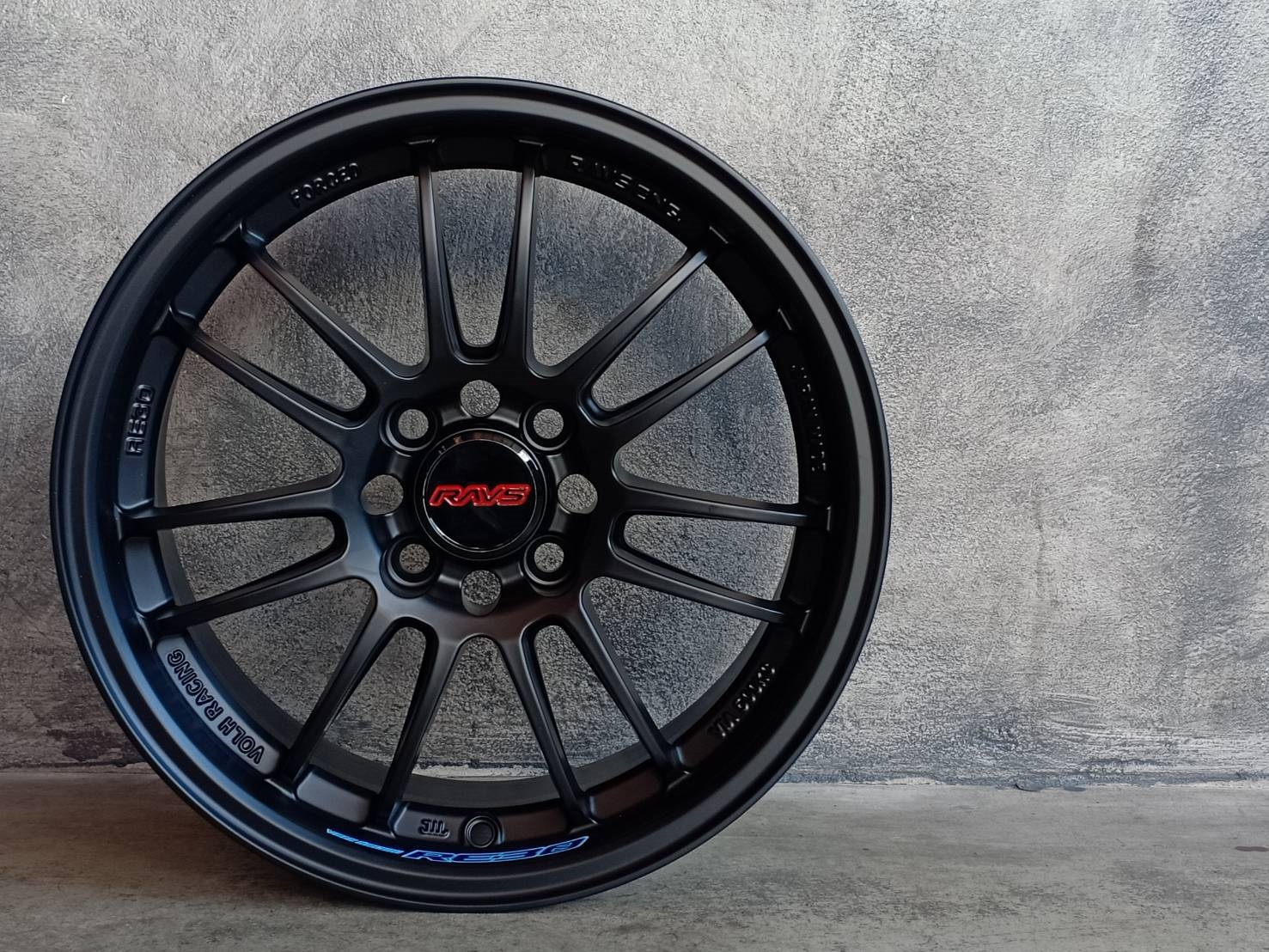 RE30 FLOWFORMING ล้อ AUTO OPTION ล้อเบา สินค้าราคาถูก