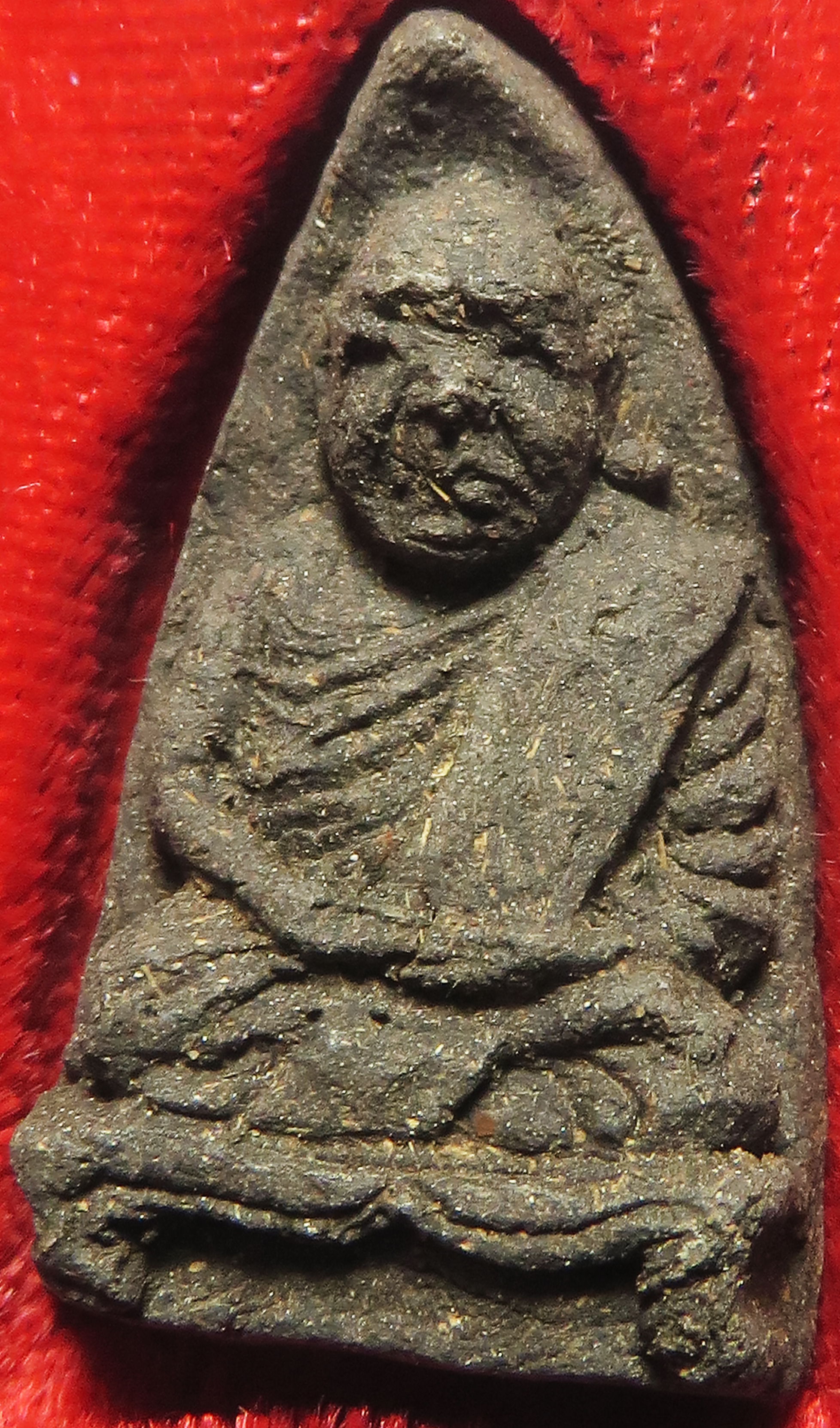 3248 หลวงปู่ทวด วัดนิกรรังสฤษฏ์ อ.ย่านตาขาว จ.ตรัง สร้างโดย หลวงพ่อพันธ์ เขมโก เนื้อผงว่าน เช่าบูชา พร้อมกล่องเดิม ๆ จากวัด (ส่งฟรี ทั่วประเทศ)