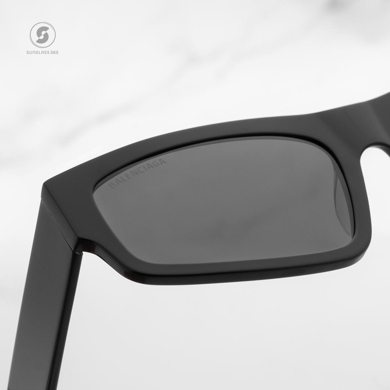 แว่นกันแดด Balenciaga BB0305S 001
