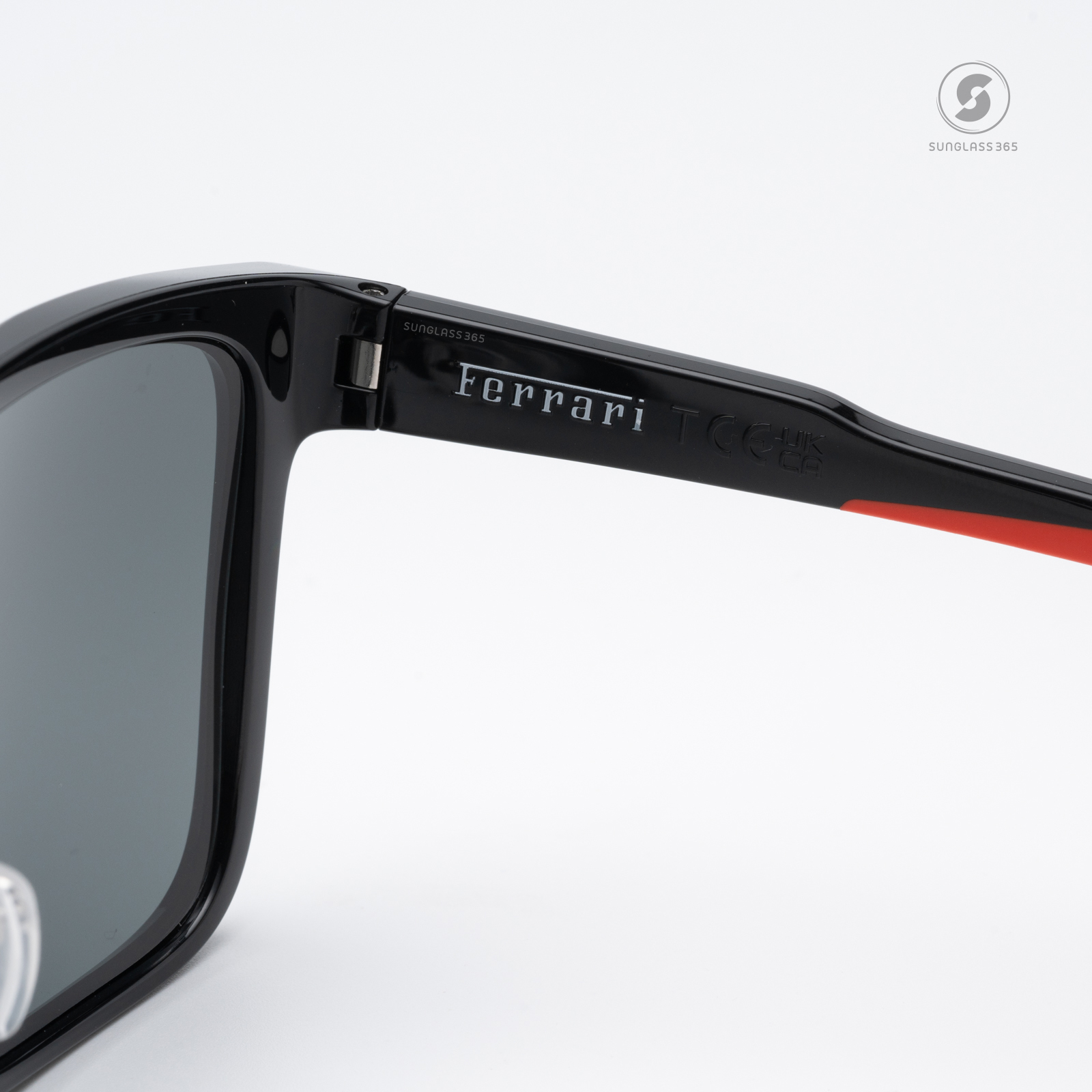 แว่นกันแดด Scuderia Ferrari FZ6006F 501/87