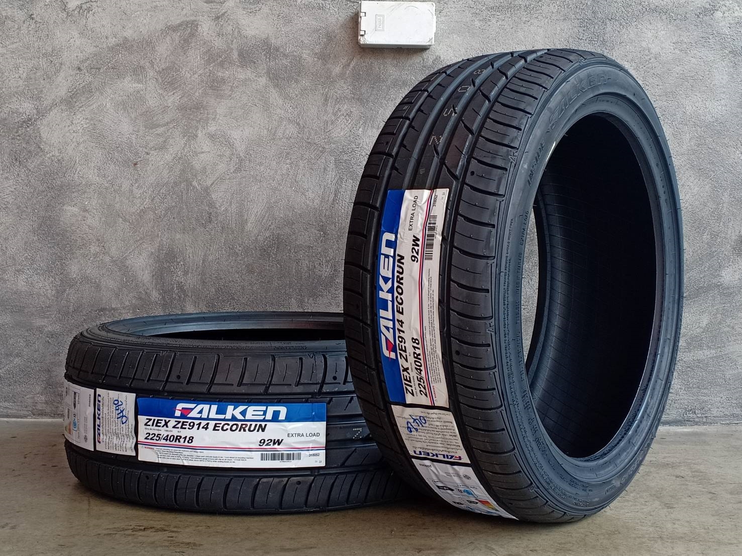 ยาง FALKEN ZE914 225/40R18 ปี20 255/35R18 ปี20