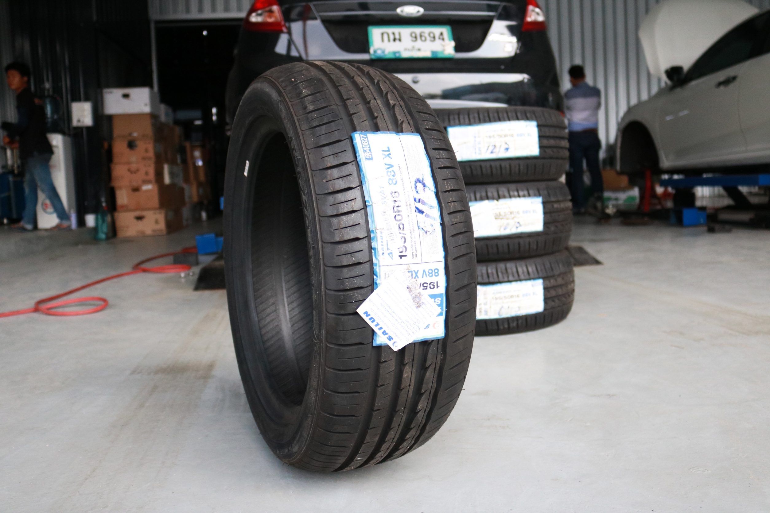 ยางใหม่ค้างปี SAILUN SVA1 195/50-16 ปี17 ใส่ FIESTA ราคาพิเศษ