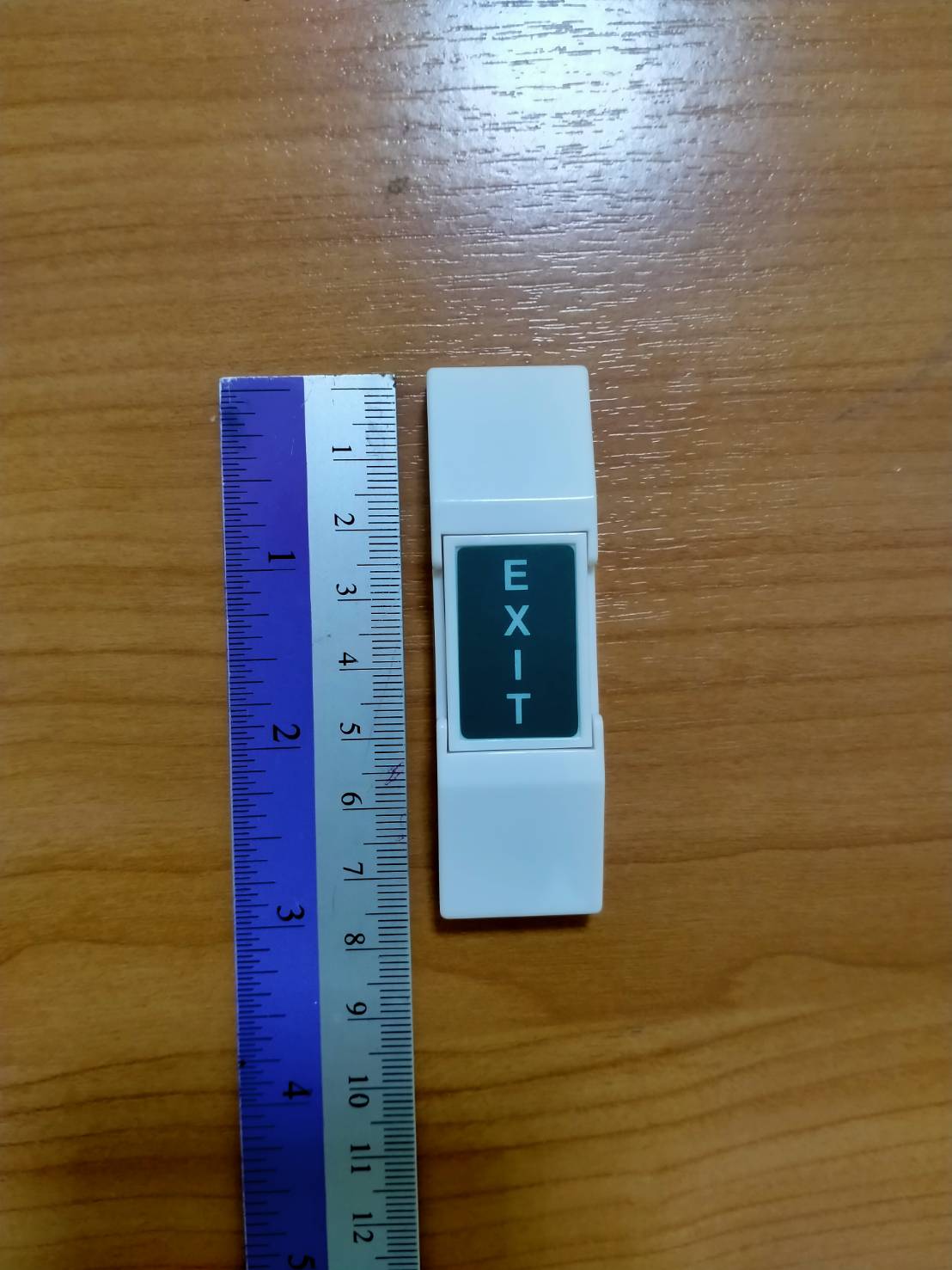 ปุ่มกด (Exit switch) แบบพลาสสติกสีขาว