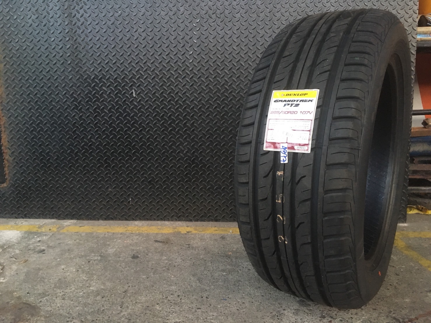 DUNLOP GRANDTREK PT3 265/50R20 ซื้อ2แถม2