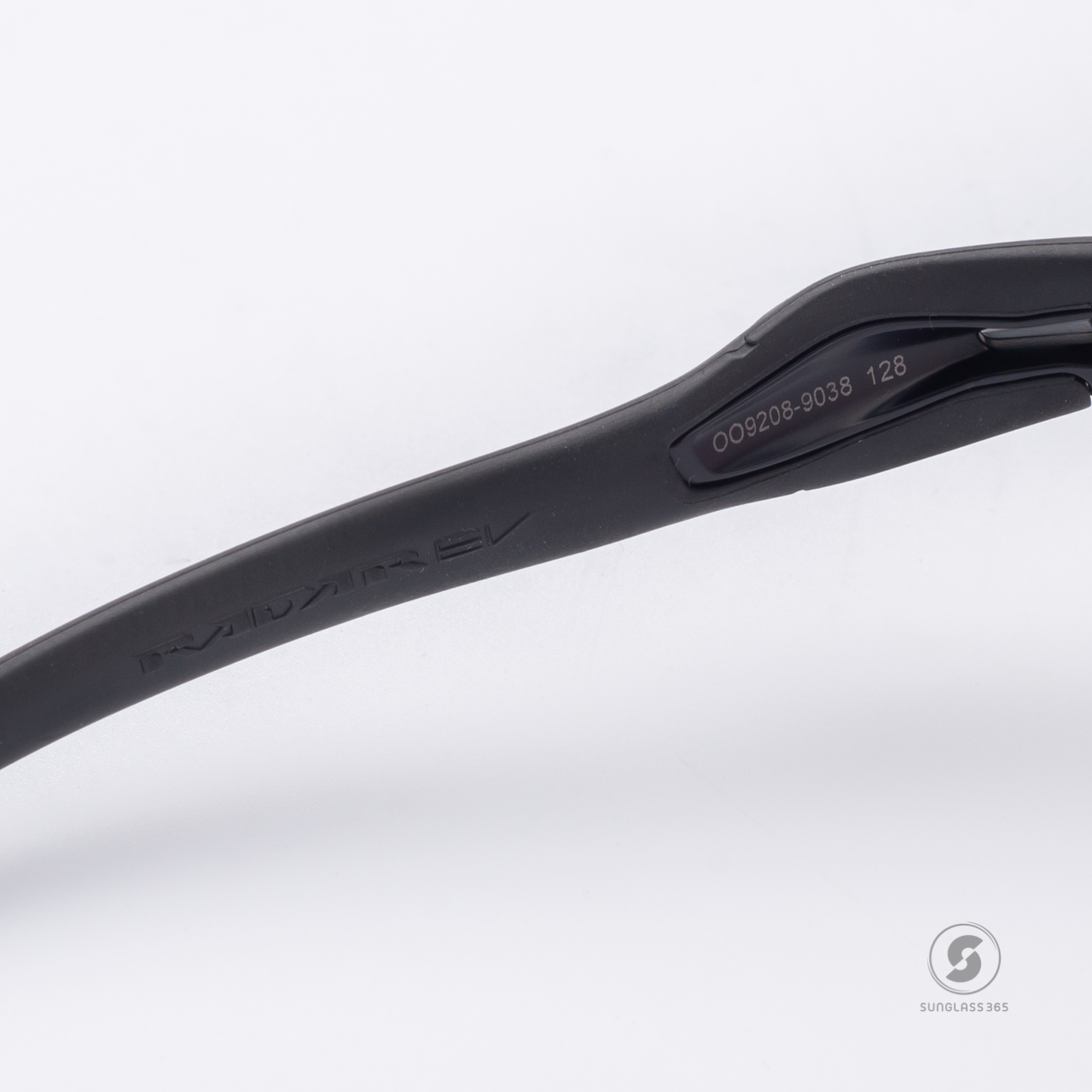 Oakley OO9208-90 RADAR EV PATH Matte Black Prizm Trail Torch