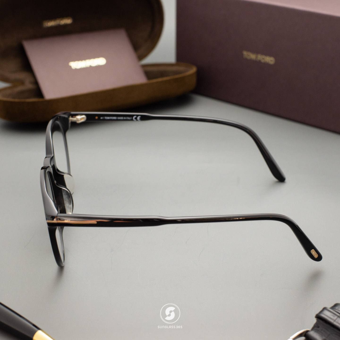กรอบแว่น TOM FORD TF5695-F-B 001