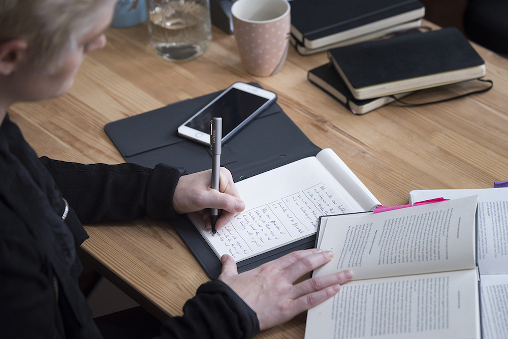 Bamboo Spark with snap-fit for iPad Air 2