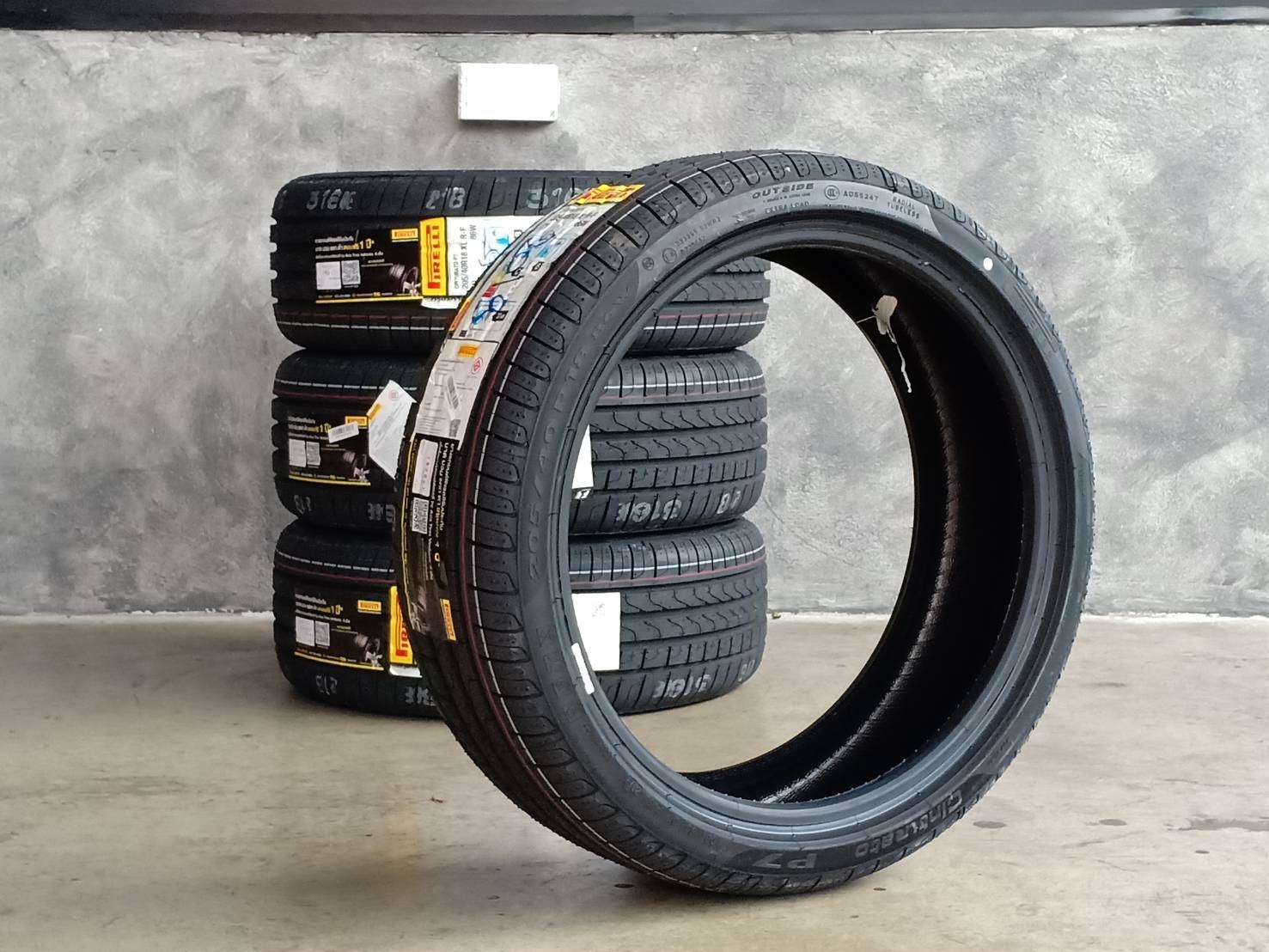 PIRELLI P7 R-F 205/40-18 ปี19 ราคาพิเศษ
