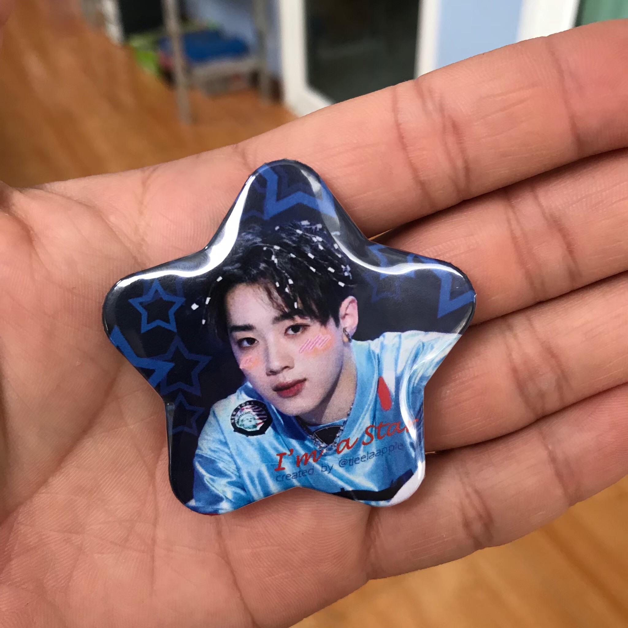 เข็มกลัด รับทําเข็มกลัดทรงดาว