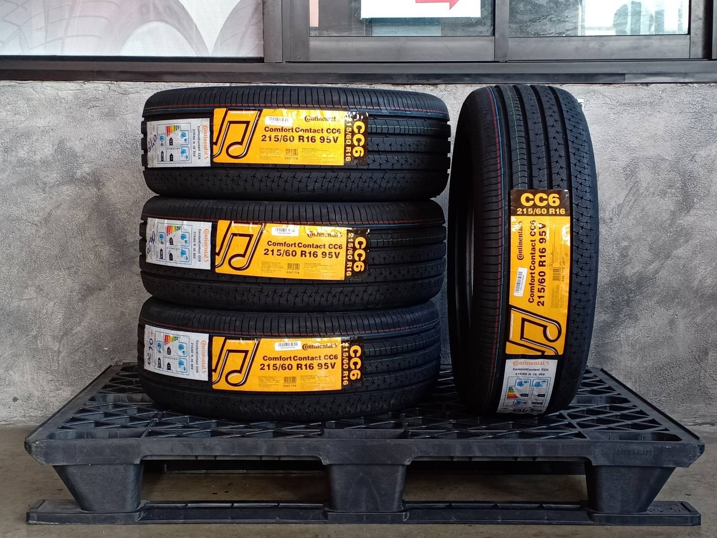 CONTINENTAL 215/60R16 CONTACT CC6 95V MADE IN THAILAND