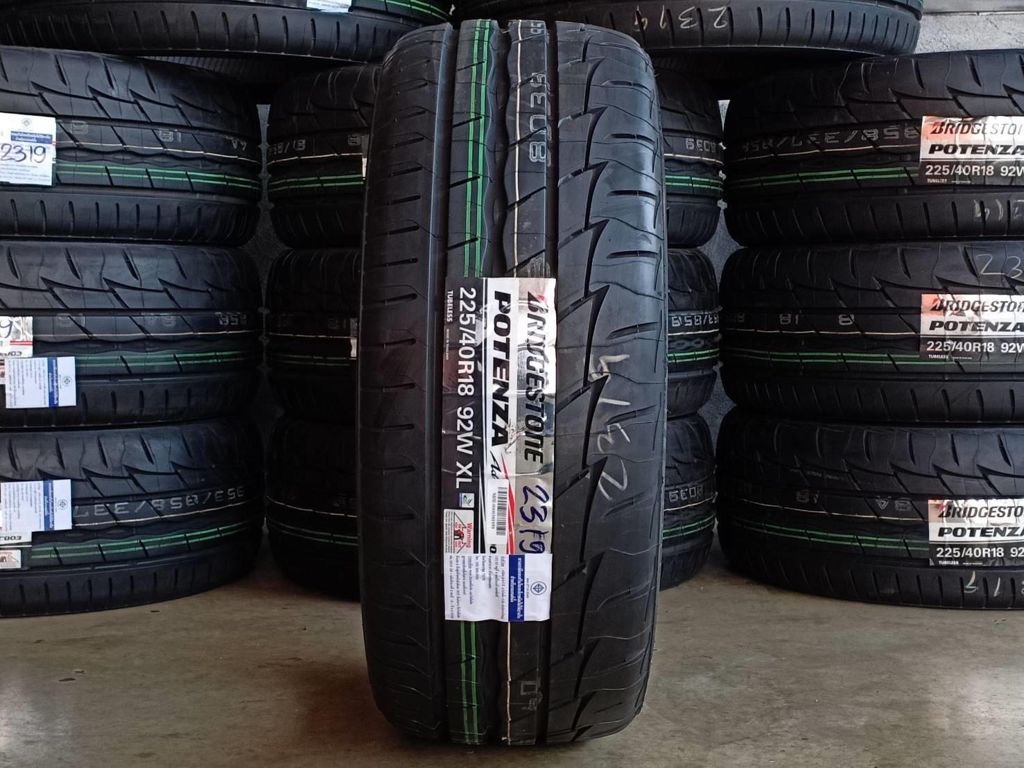 BRIDGESTONE POTENZA RE0003 225/40R18 ปี19