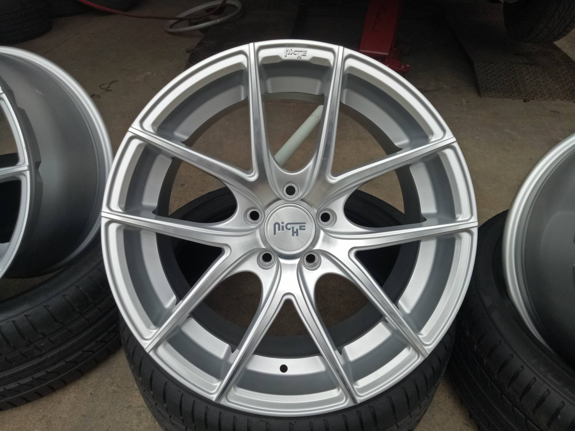 ล้อแท้ NICHE TARGA ขอบ18 ราคาถูก