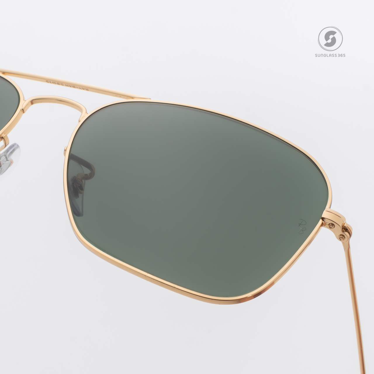 RayBan RB3136 001 Caravan Classic G-15