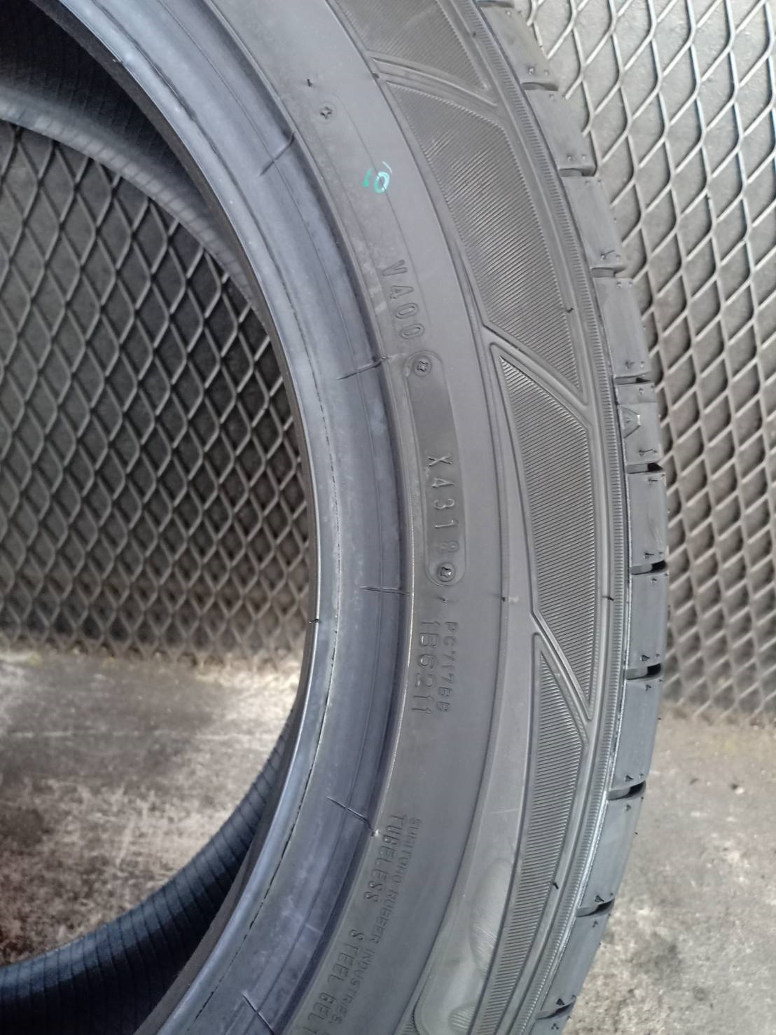 DUNLOP SPMAXX050 PLUS 225/55-18 เส้นละ 5500 ปกติ 8500