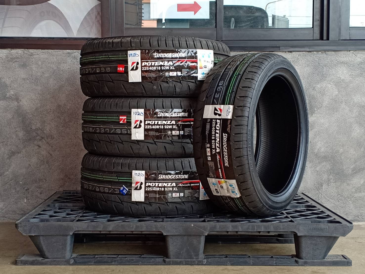 BRIDGESTONE 225/40R18 POTENZA RE003 92W XL MADE IN THAILAND