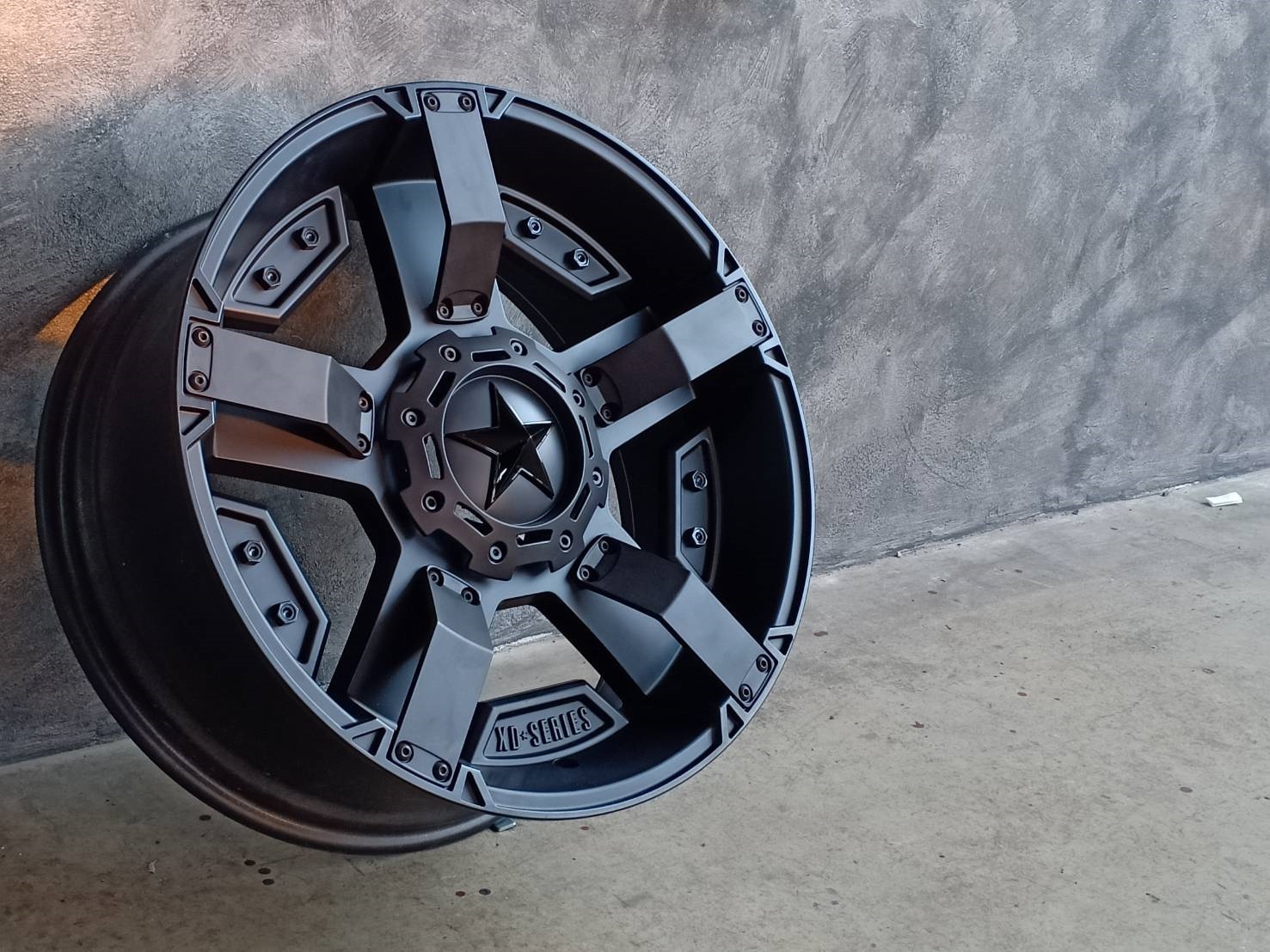 XD811 KMC ล้อแม็กซ์แท้ สายพันธ์ุใหม่ ! ขอบ22