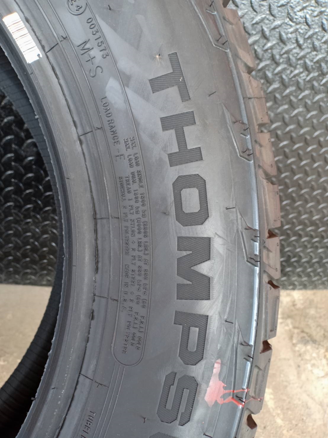 MICKEY THOMPSON 285/55R20 DEEGAN 38AT ราคาถูก