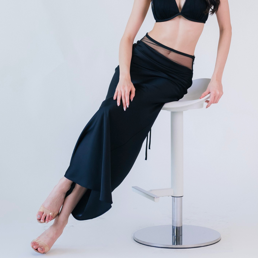 Lism MS-024 The Illume Curve Skirt กระโปรงยาวซาติน