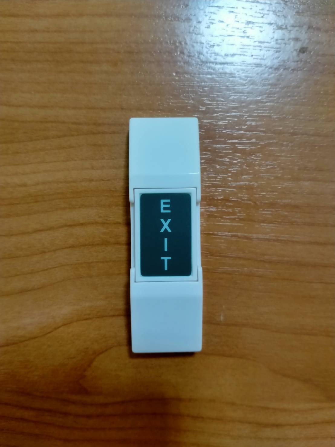 ปุ่มกด (Exit switch) แบบพลาสสติกสีขาว