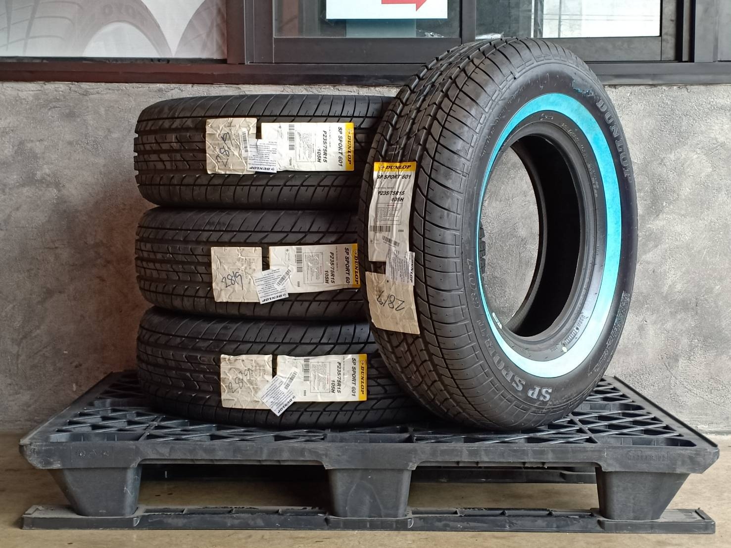 DUNLO PSP SPORT601 235/75R15 105H JAPAN