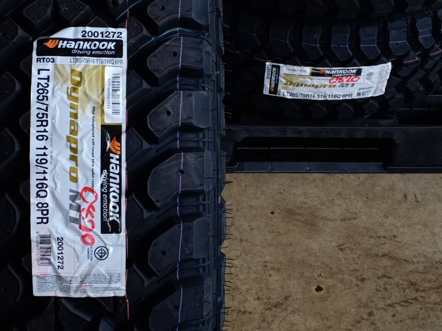 HANKOOK 265/75R16 DYNAPRO MT 119/116Q 8PR (ตัวหนังสือขาว) MADE IN KOREA