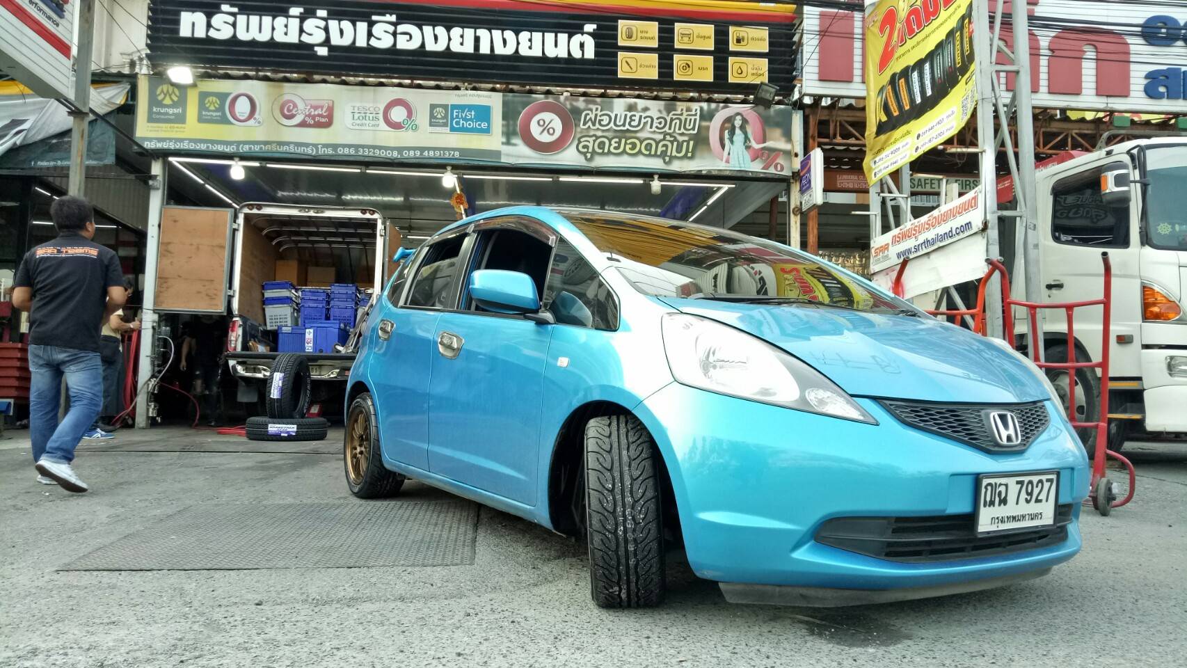 YOKOHAMA ADVAN AD08R 195/50-15 ราคาลดพิเศษ