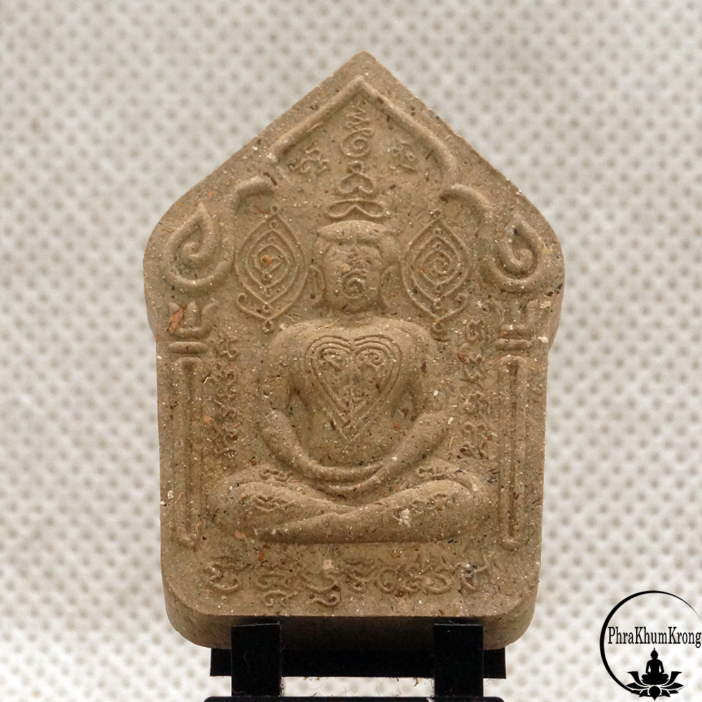 พระขุนแผนผงพรายปถมังโลกียะ รุ่นแรก (ปี 2560) หลวงปู่อุดมทรัพย์ (จ่อย สิริคุตโต) สำนักสงฆ์เวฬุวัน จ.ศรีสะเกษ เนื้อผงพรายปถมัง