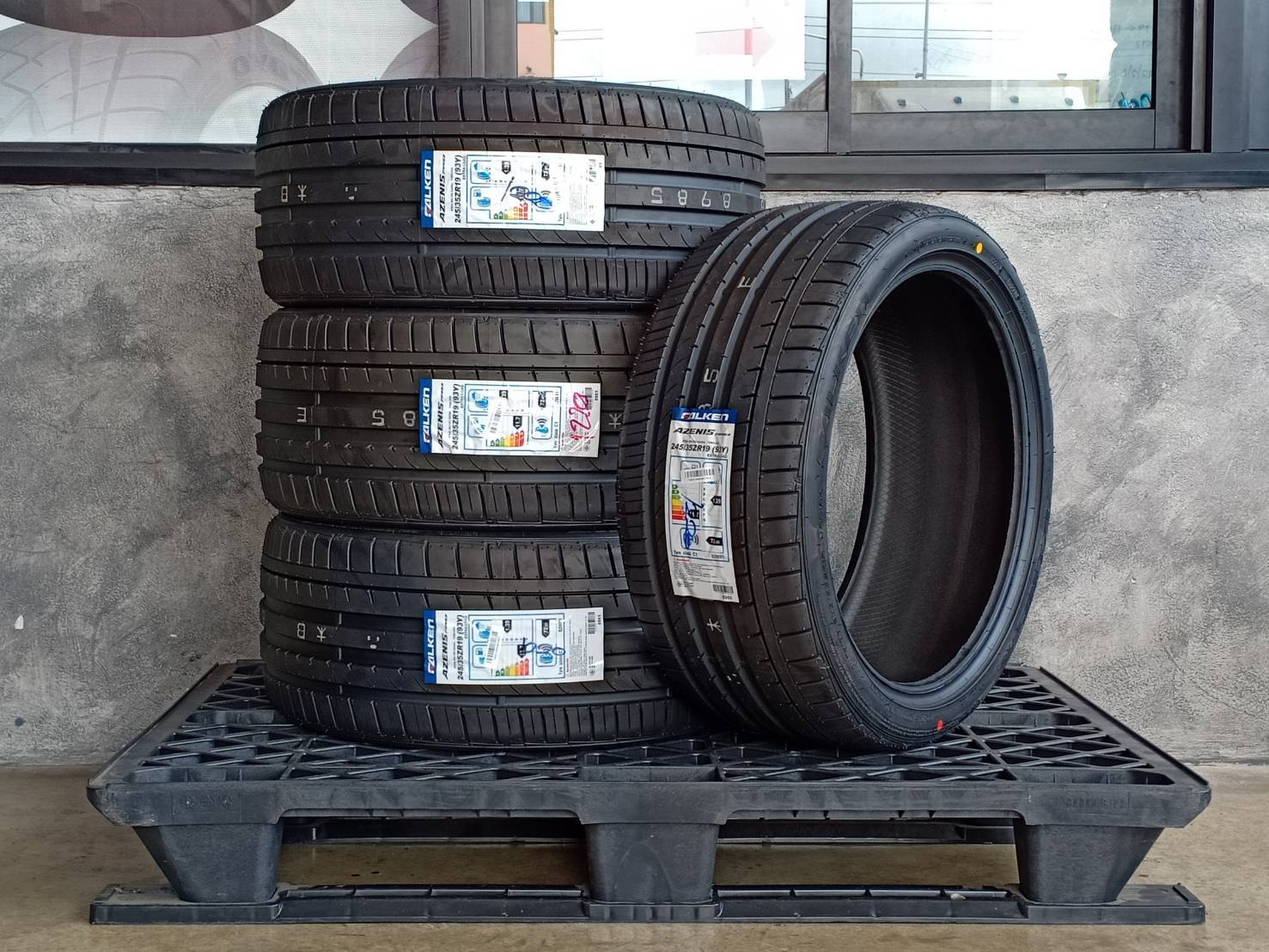 FALKEN 245/35ZR19 AZENIS FK453 93Y MADE IN JAPAN