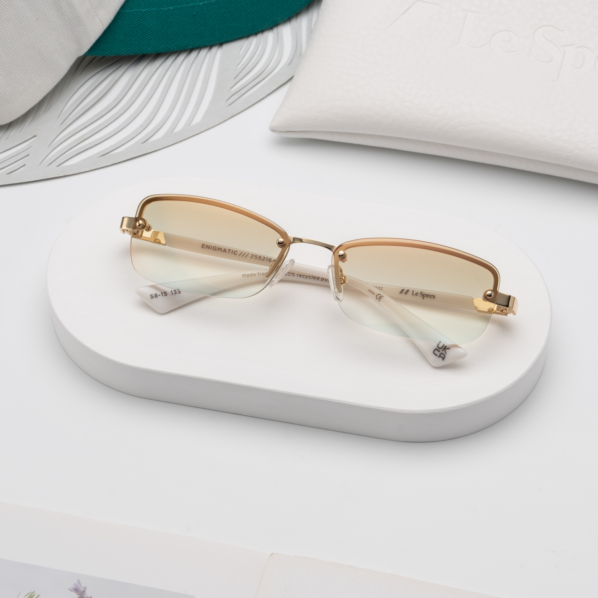 แว่นกันแดด Le Specs LSP2552164 ENIGMATIC Gold Ivory