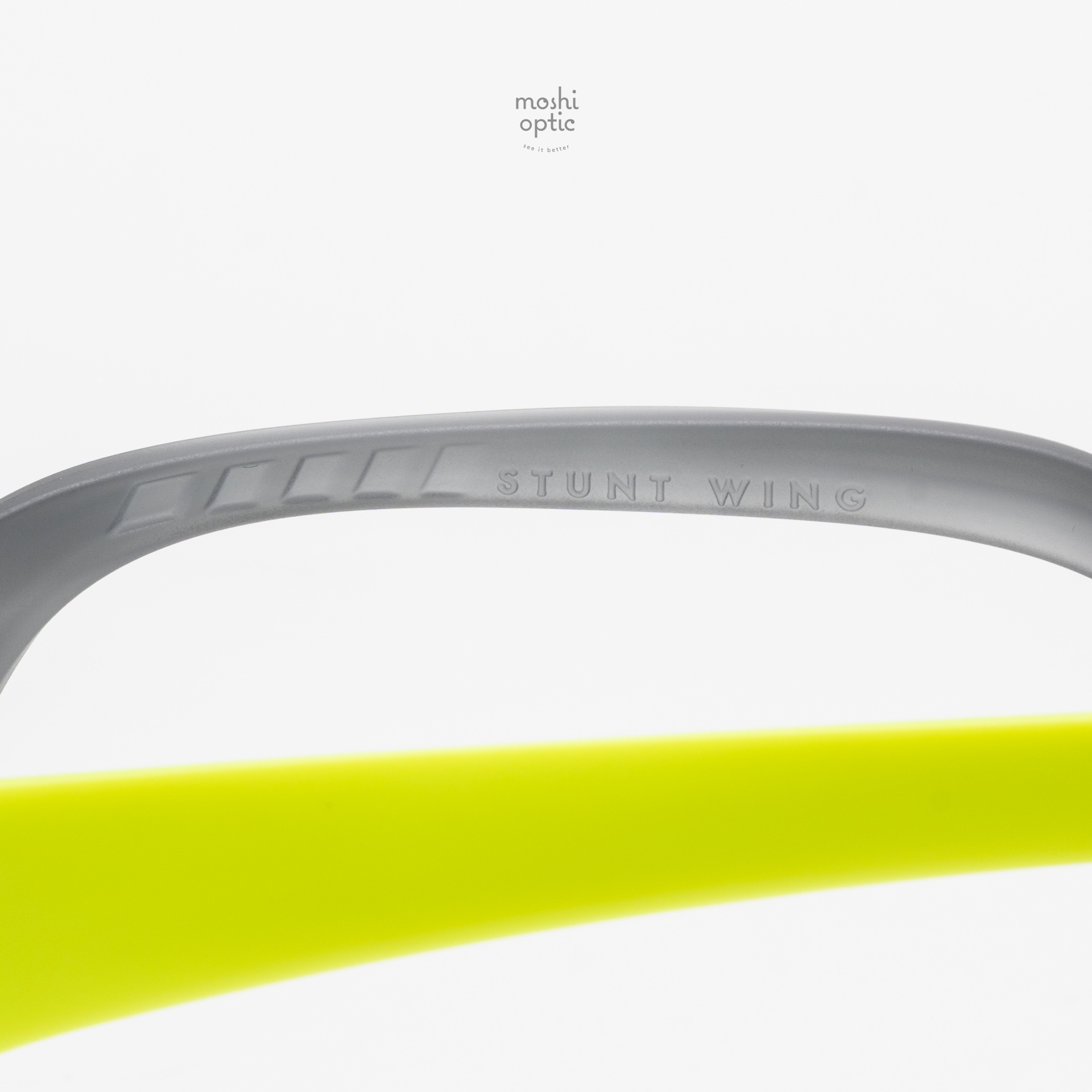 OAKLEY STUNT WING OO9519-04 Matte Grey Smoke Prizm Ruby