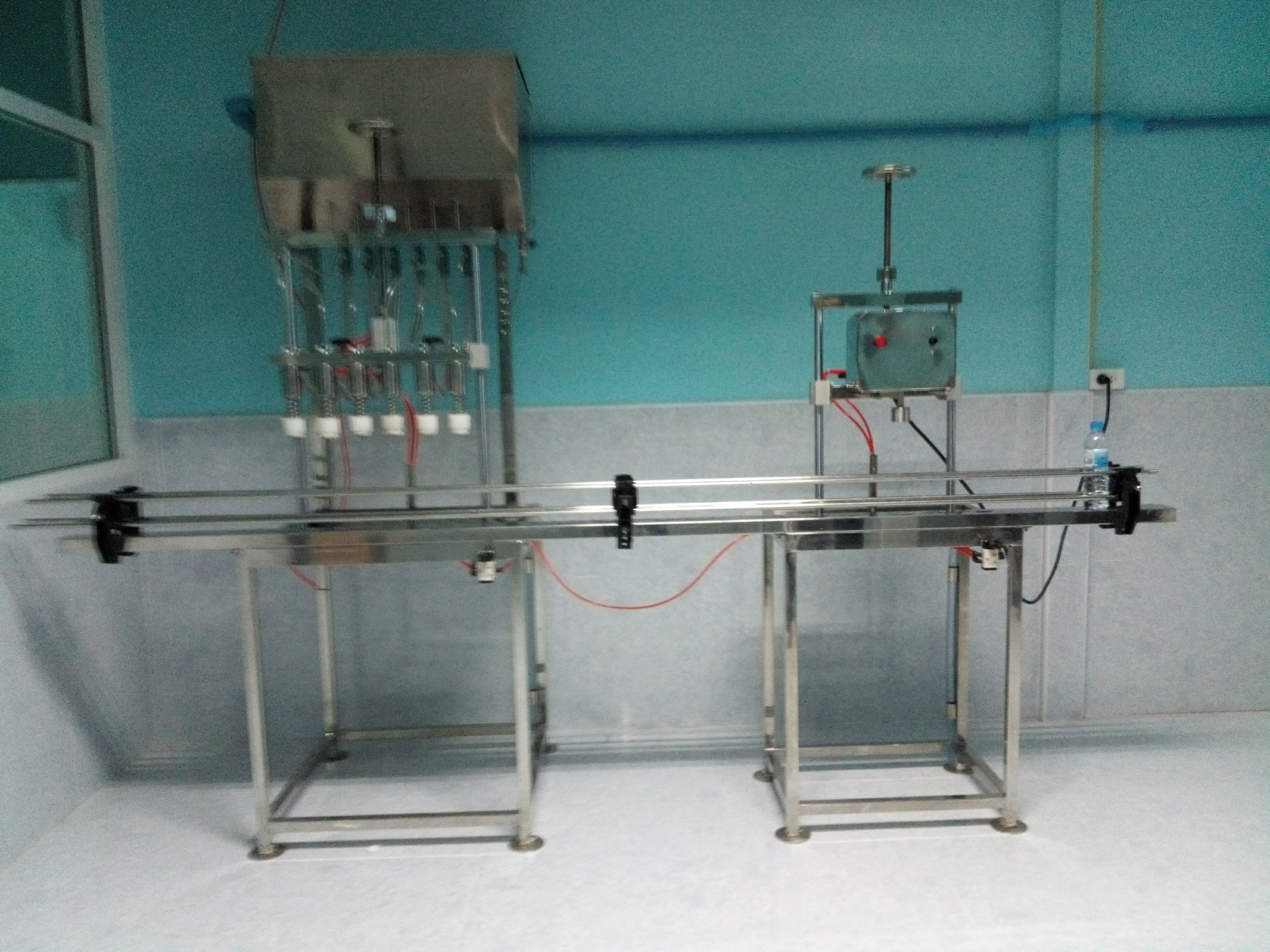 เครื่องบรรจุน้้ำ6หัว