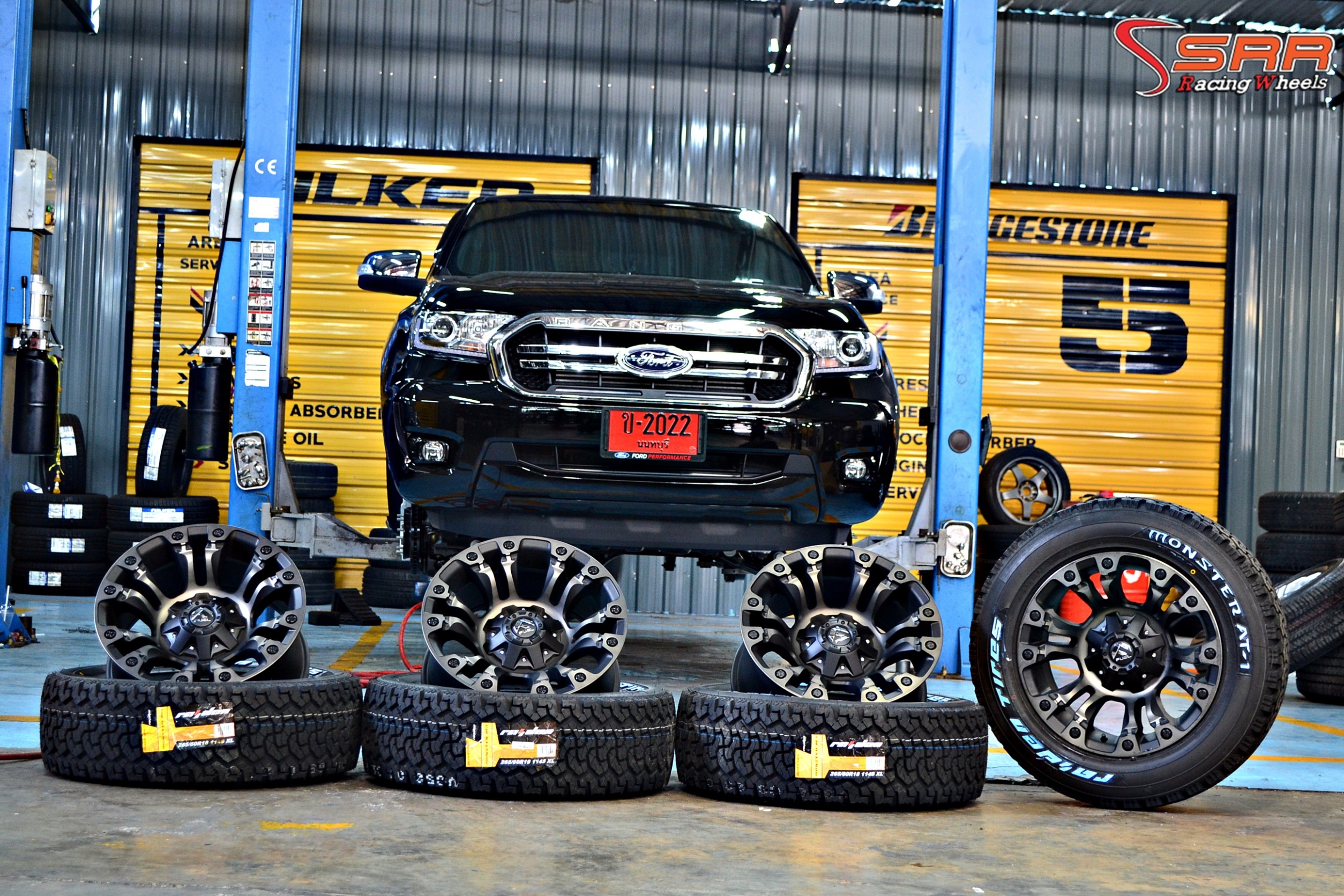 ล้อแท้ FUEL VAPOR ขอบ18 สุดยอดล้อ OFF ROAD