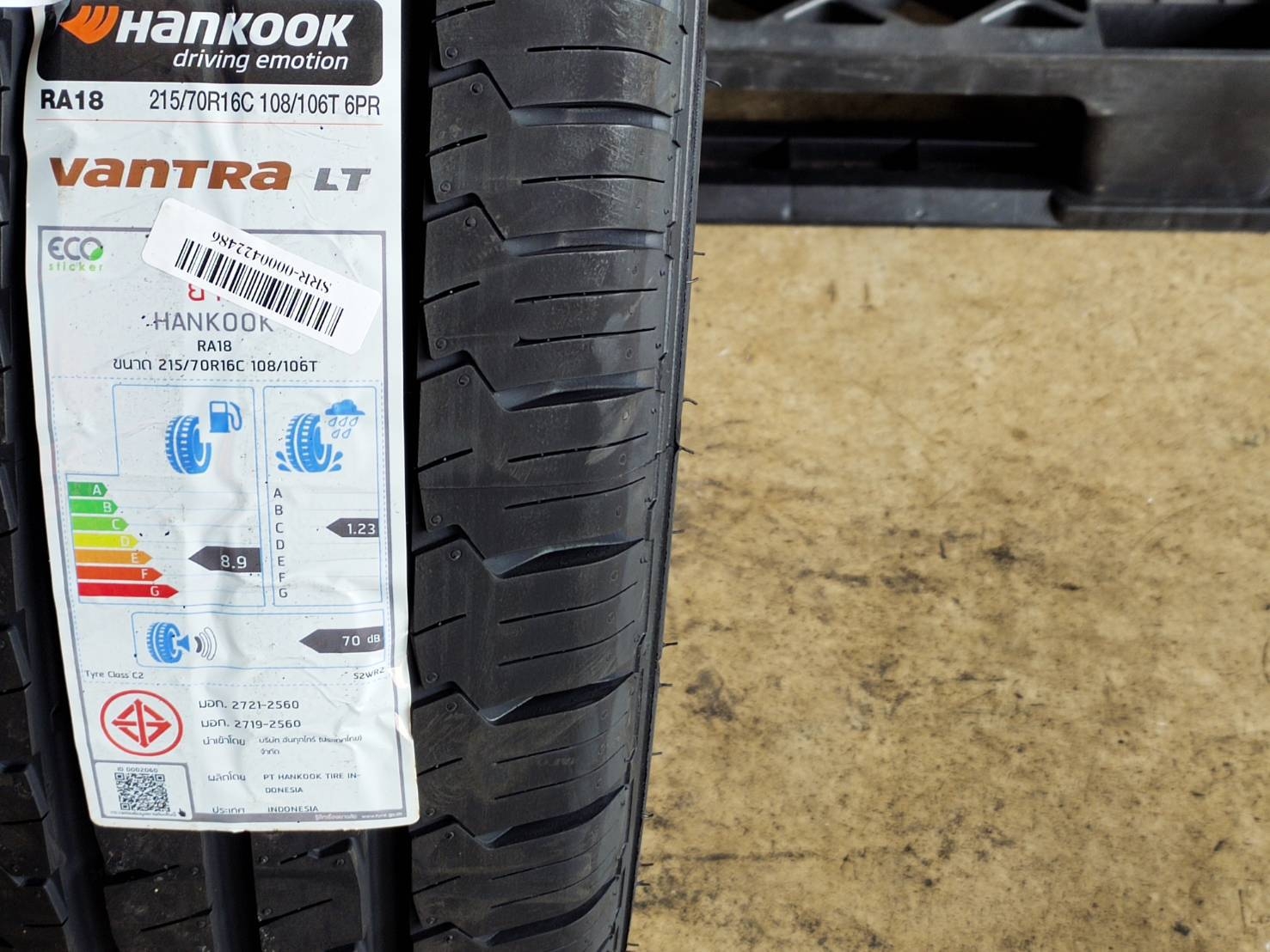 HANKOOK 215/70R16C RA18 6PR VANTRA LT