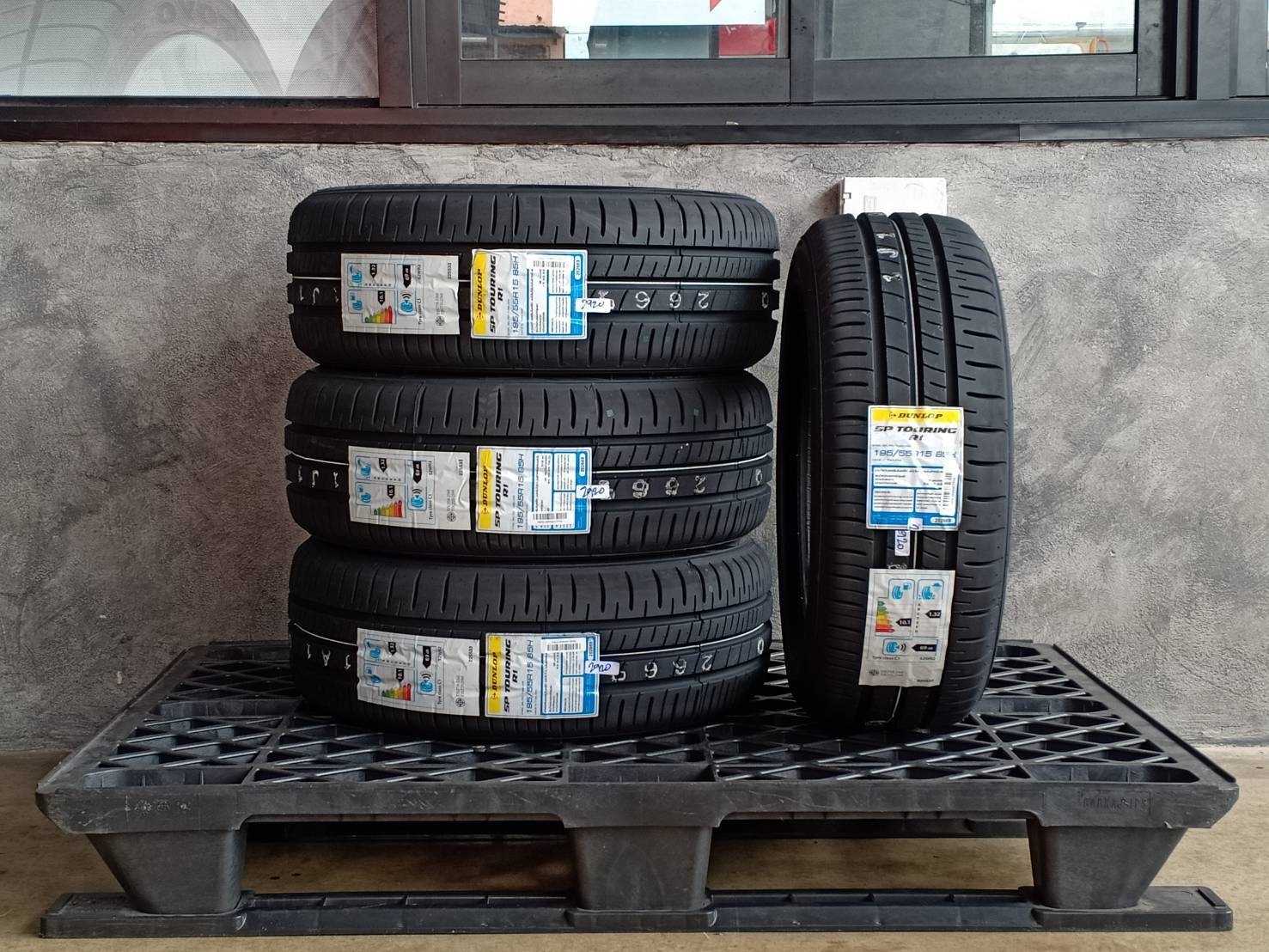 DUNLOP 195/55R15 85H SP TOURING R1