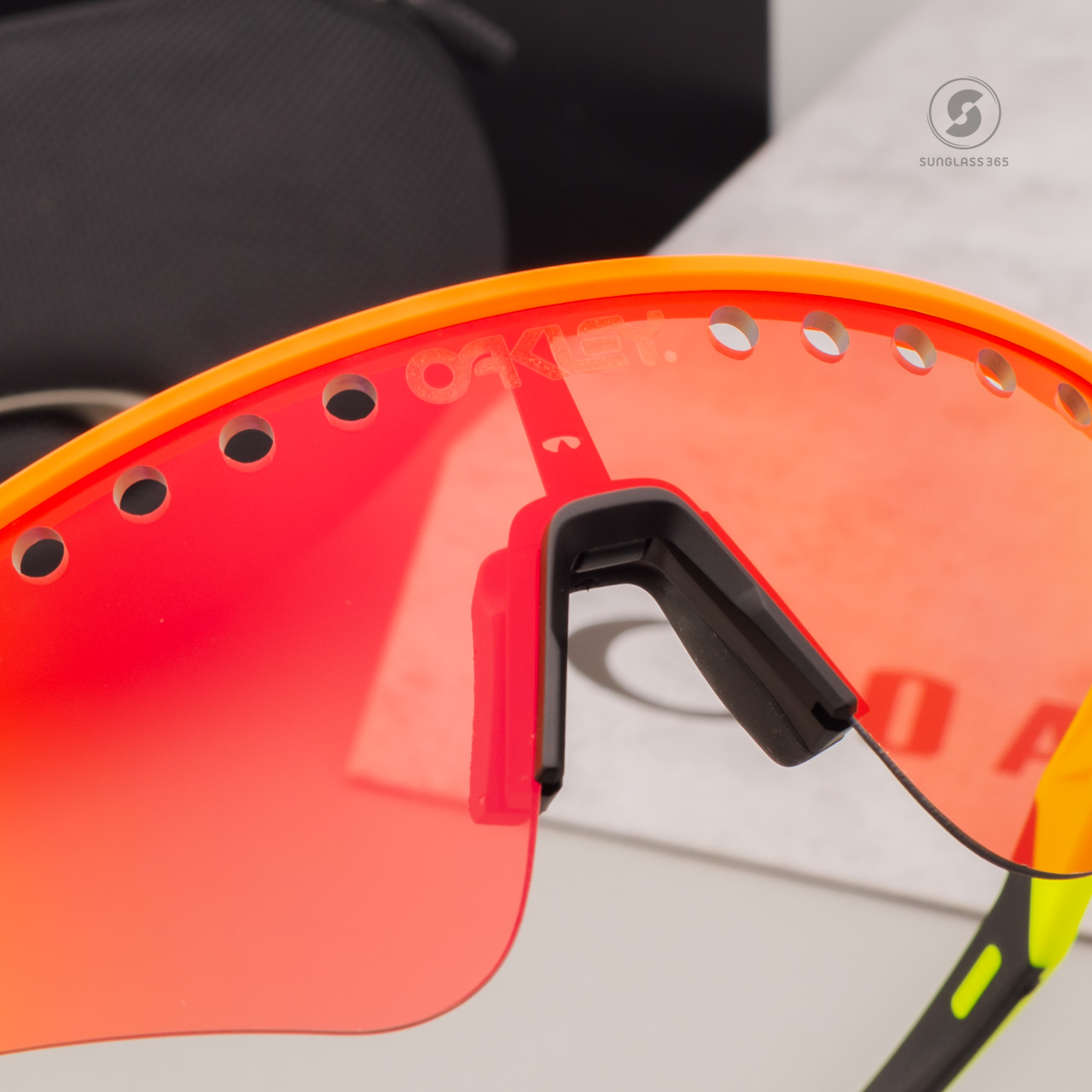 OAKLEY OO9465-08 Sutro Lite Sweep Orange Prizm Trail Torch