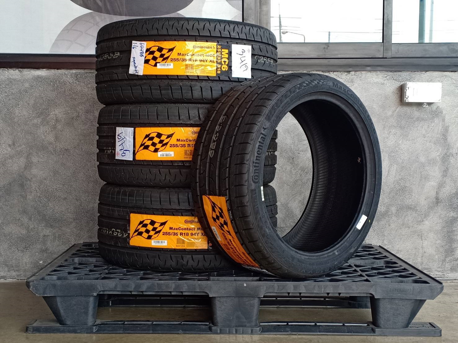 CONTINENTAL CONTACT MC6 255/35R18