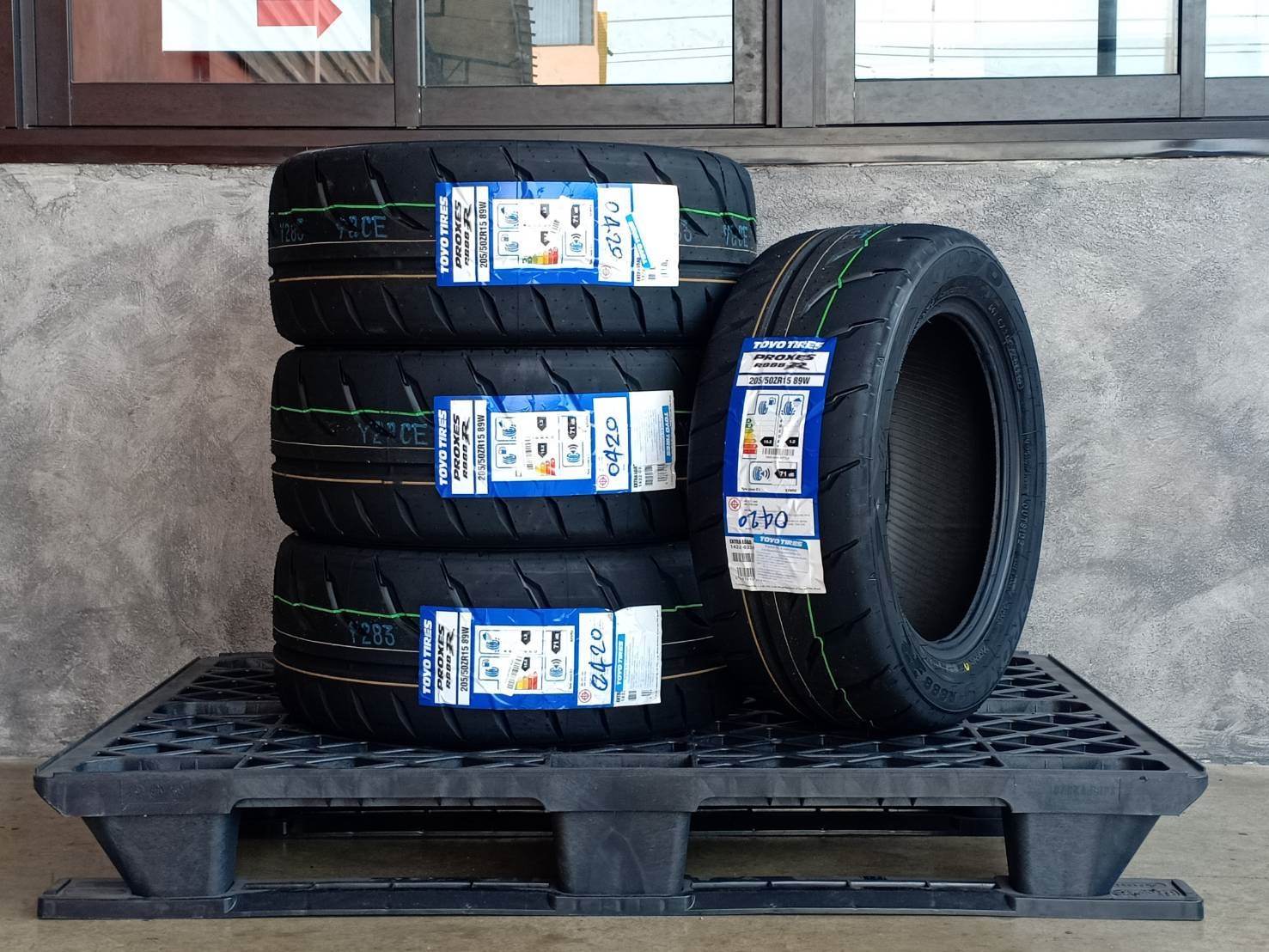 TOYO R888R 205/50-15 ยางใหม่ มาแล้ว