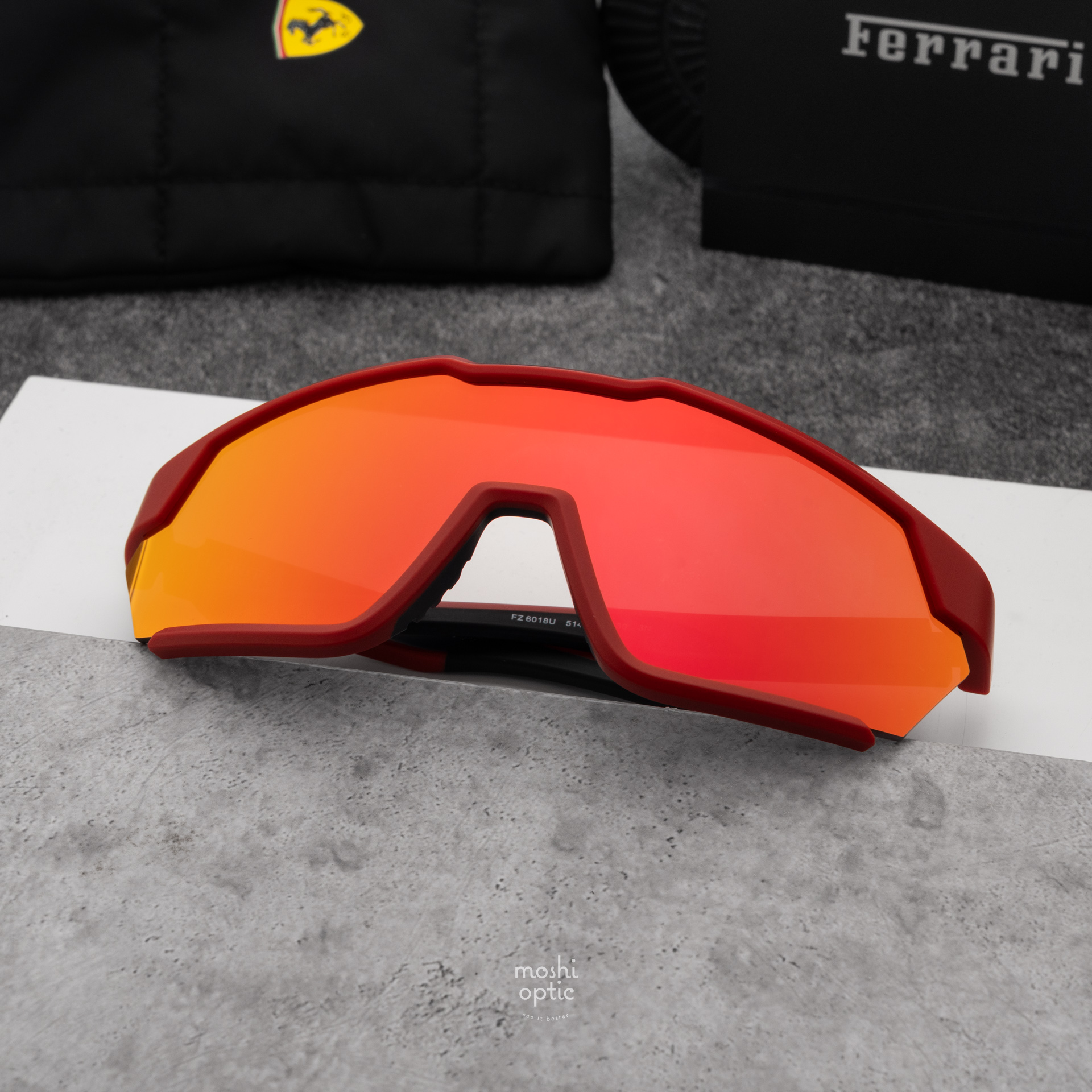 แว่นกันแดด Scuderia Ferrari FZ6018U 514/6Q