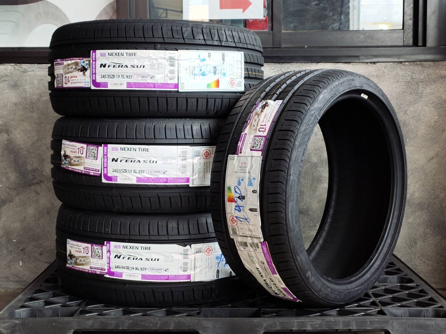 NEXEN 245/35ZR19 93Y NFERA SU1