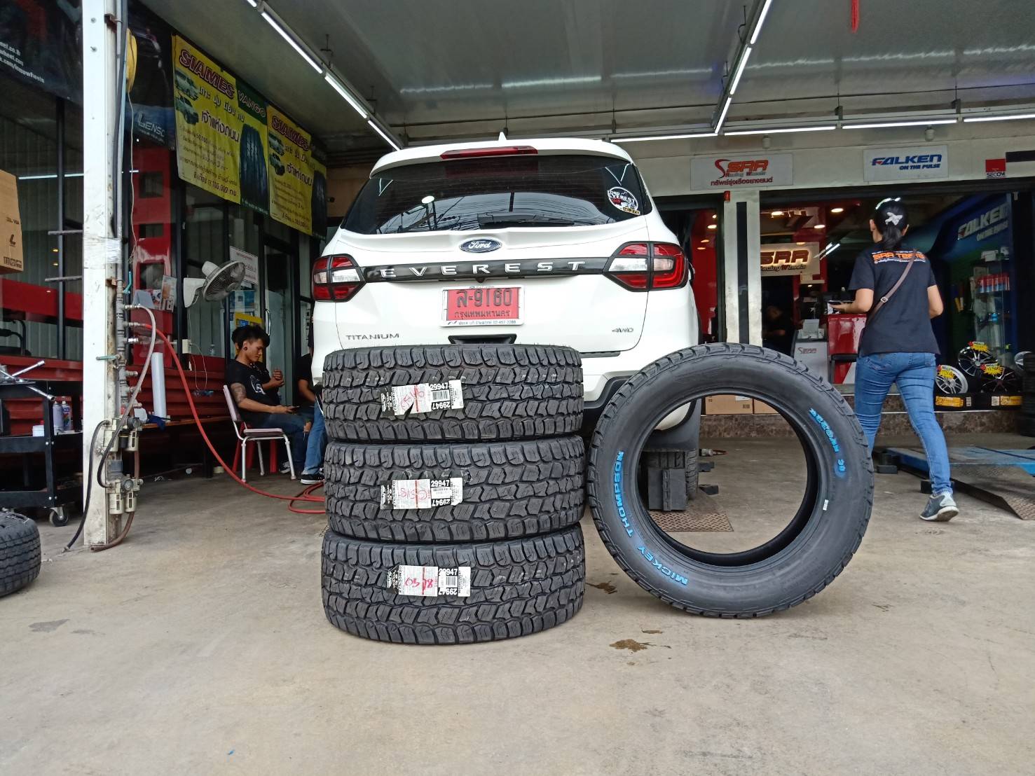MICKEY THOMPSON DEEGAN38AT 275/55-20 ราคาพิเศษ