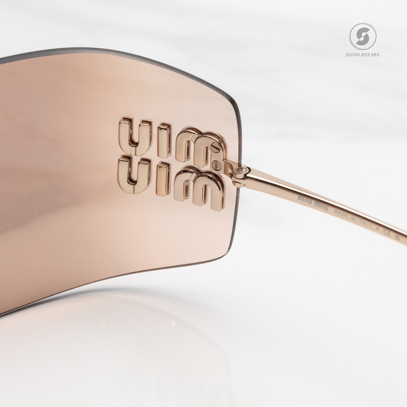 แว่นกันแดด Miu Miu MU54YS ZVN20F