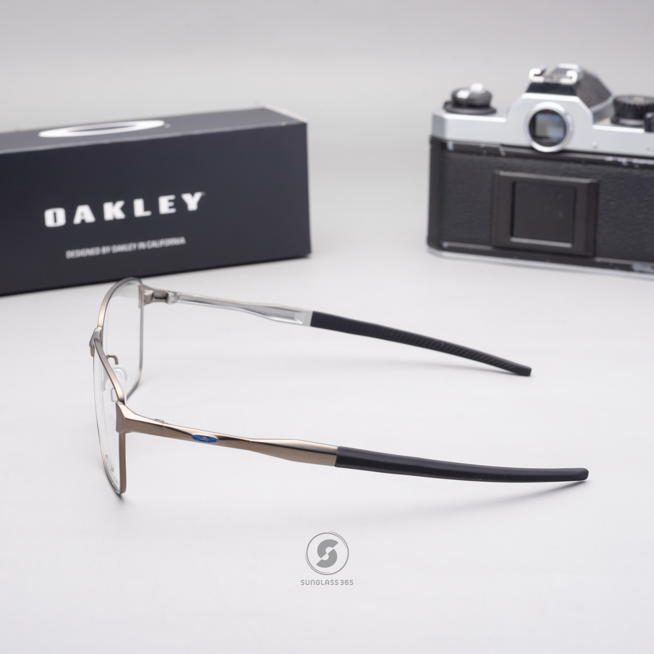 Oakley Dagger Board OX3005-04 Matte Gunmetal