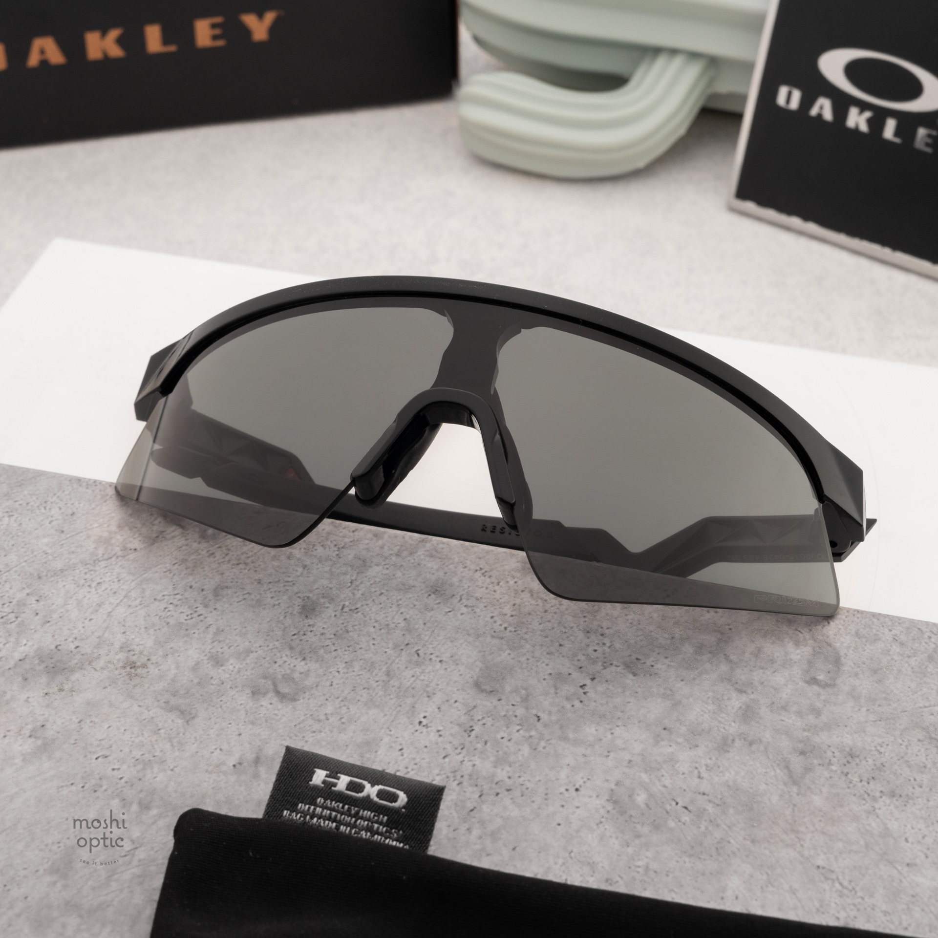Oakley Resistor Sweep OJ9015-04 Polished Black Prizm Grey