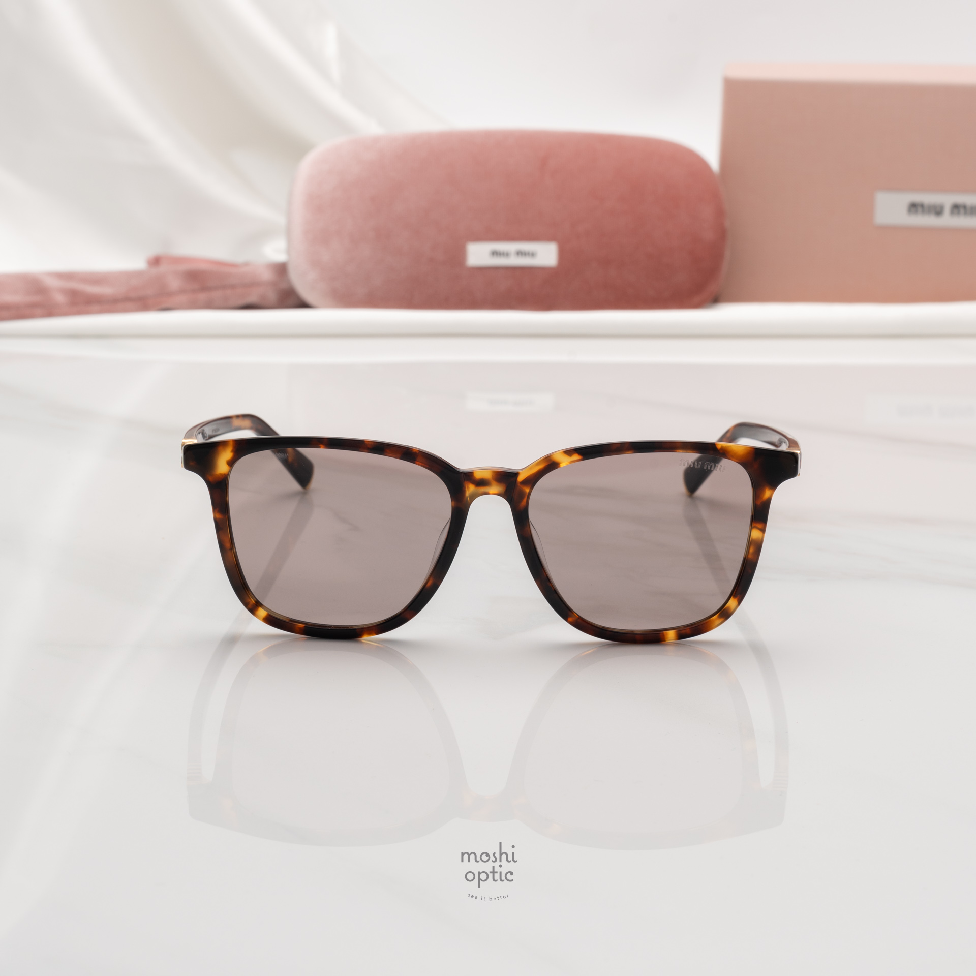 แว่นกันแดด Miu Miu MUB03SF 14L20I